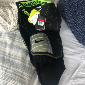 Nike Pro Combat Hyperstong Football Compression